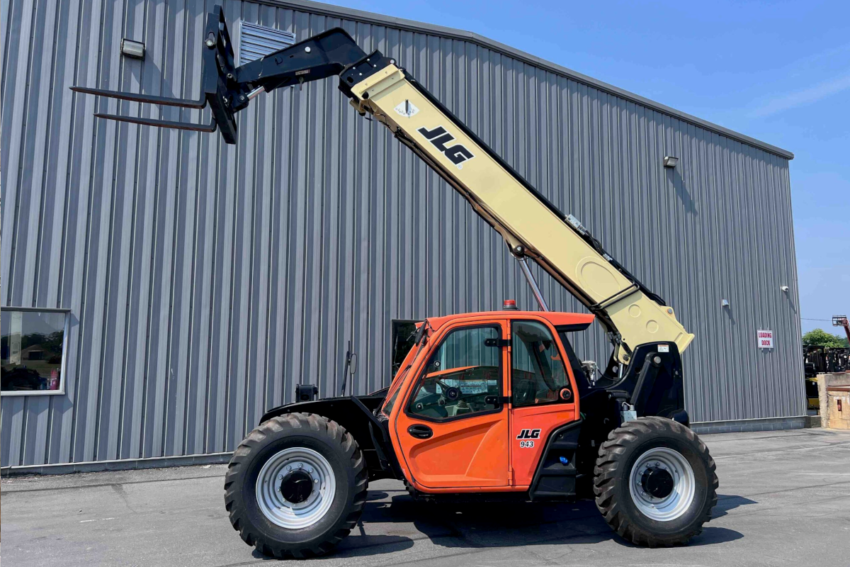telehandler for rent in denver